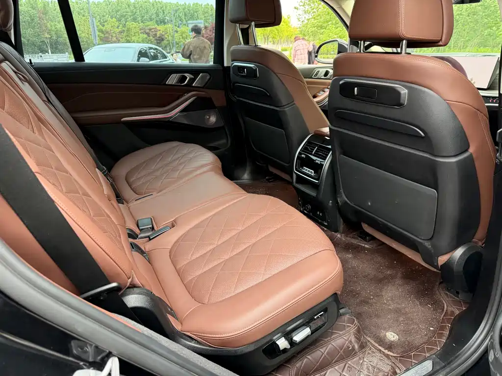 BMW X7 2023 — фото 11