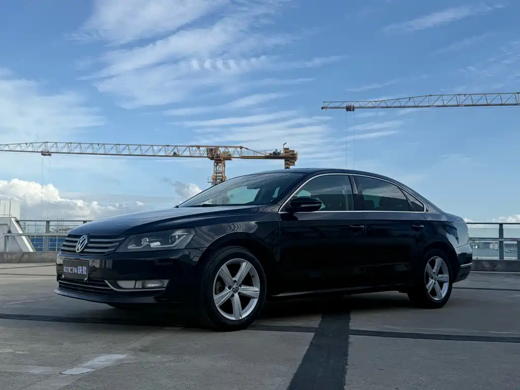 Volkswagen Passat 2014 — фото 1