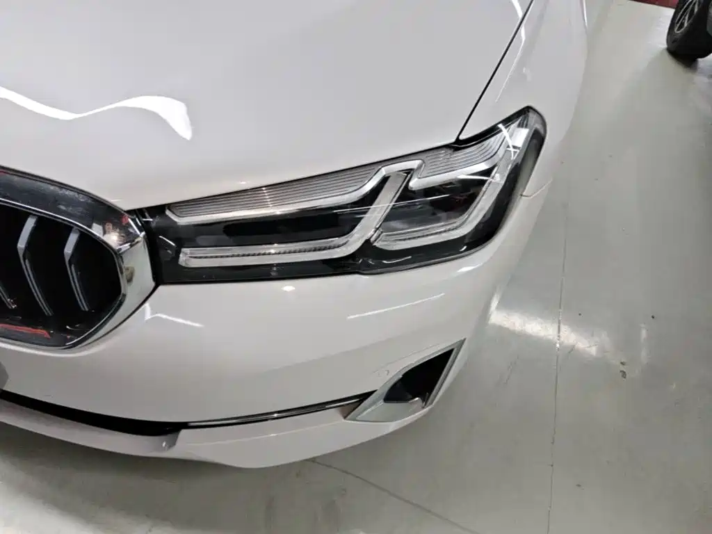 BMW 5 Series 2023 — фото 24