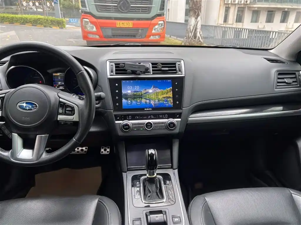 Subaru Outback 2016 — фото 11