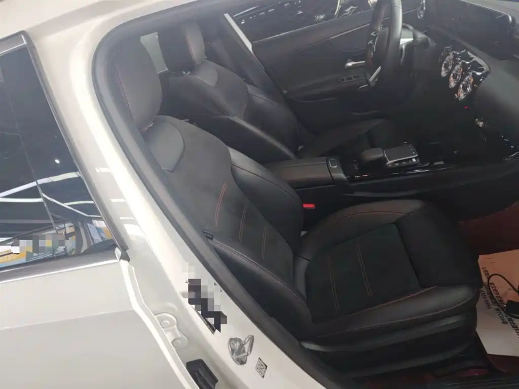 Mercedes-Benz A-Class 2023 — фото 25