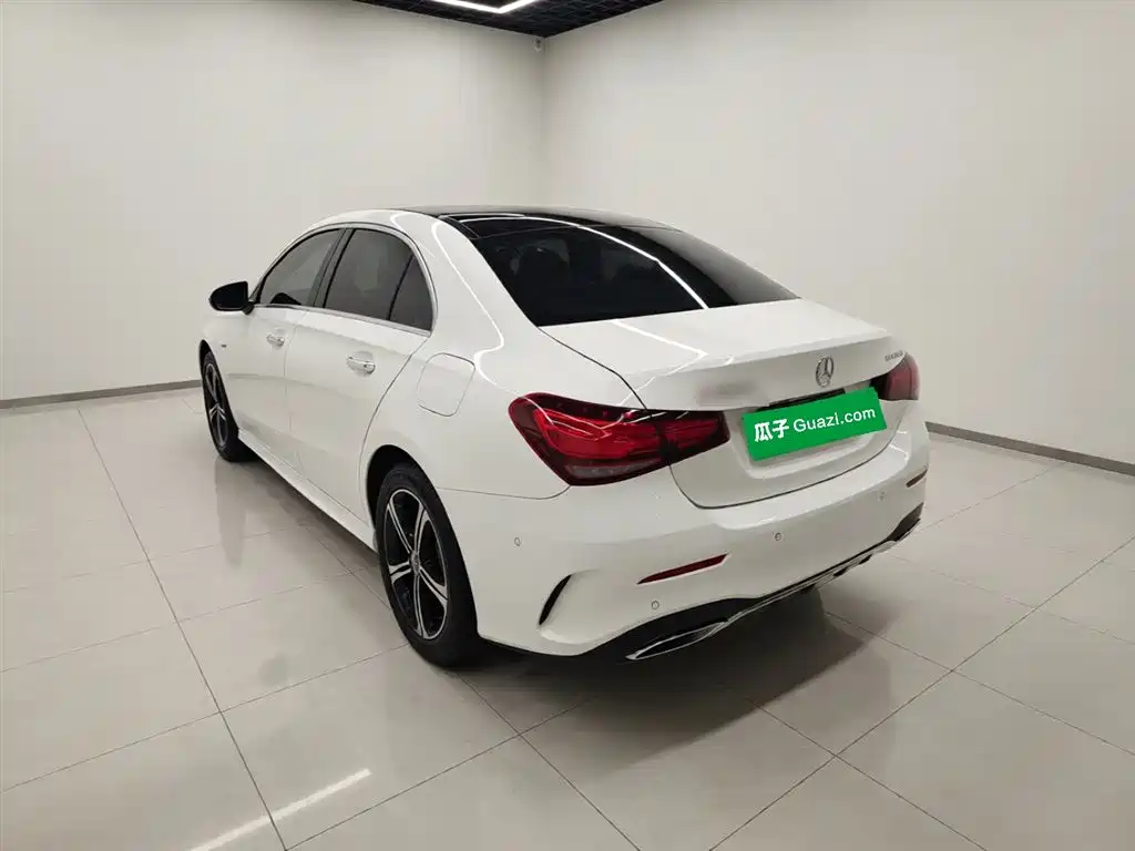 Mercedes-Benz A-Class 2023 — фото 5
