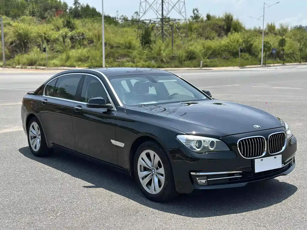 BMW 7 Series 2013 — фото 3