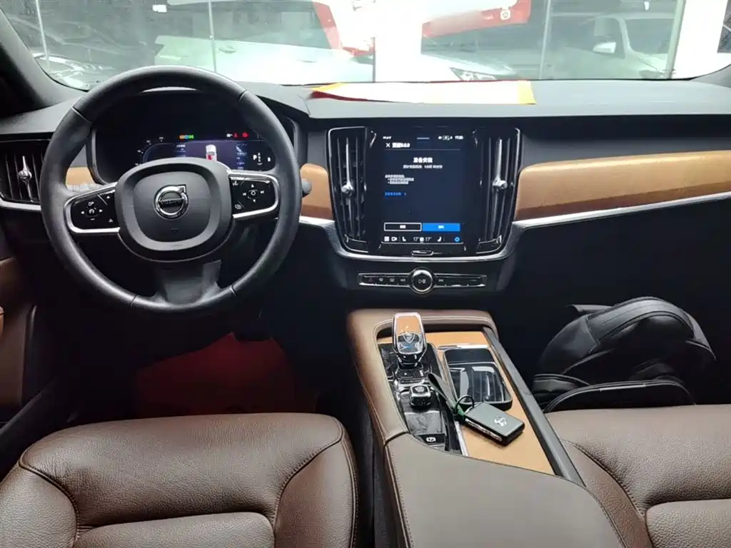Volvo S90 2023 — фото 10