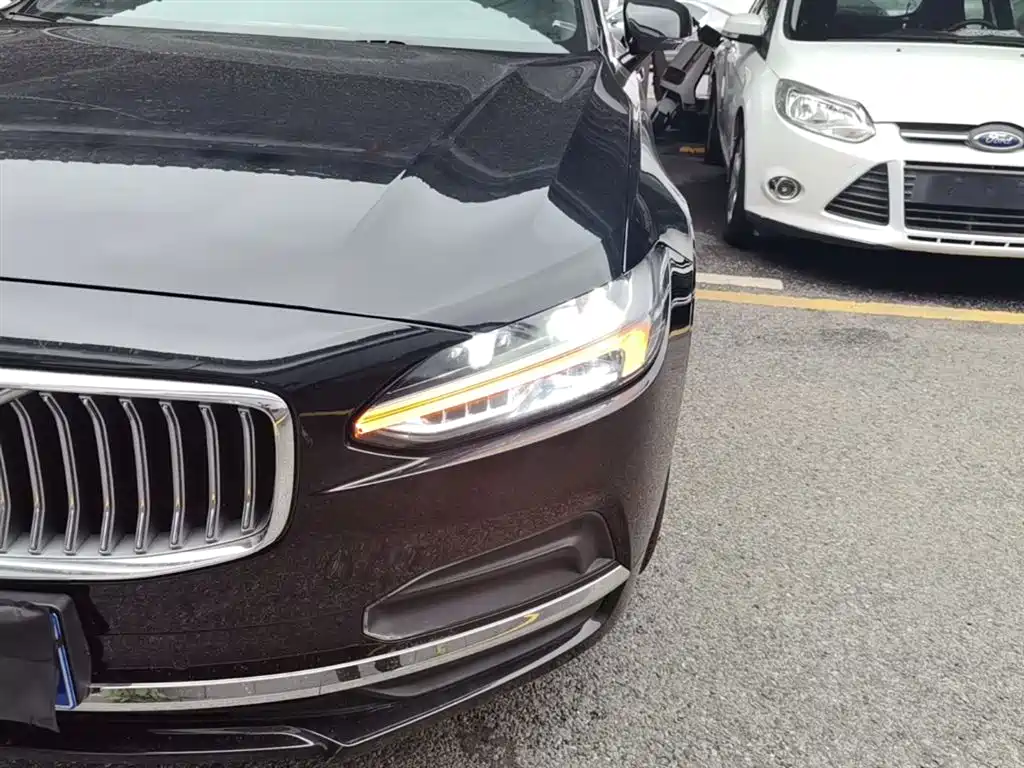 Volvo S90 2023 — фото 24