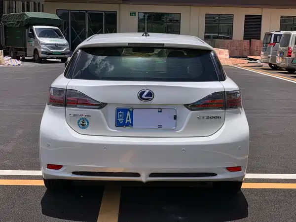 Lexus CT 2012
