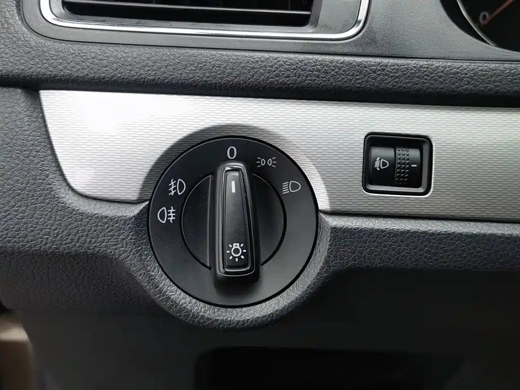 Volkswagen Gran Lavida 2014 — фото 21