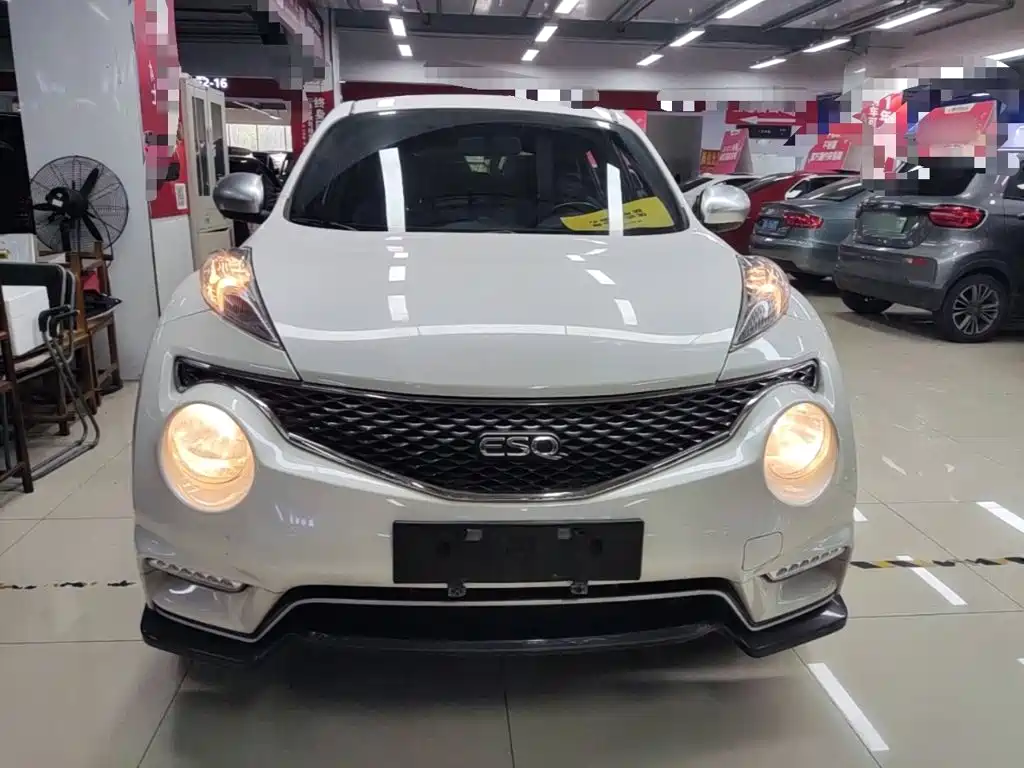 Infiniti ESQ 2017