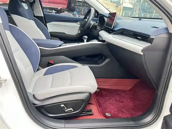 Geely Xingrui 2021