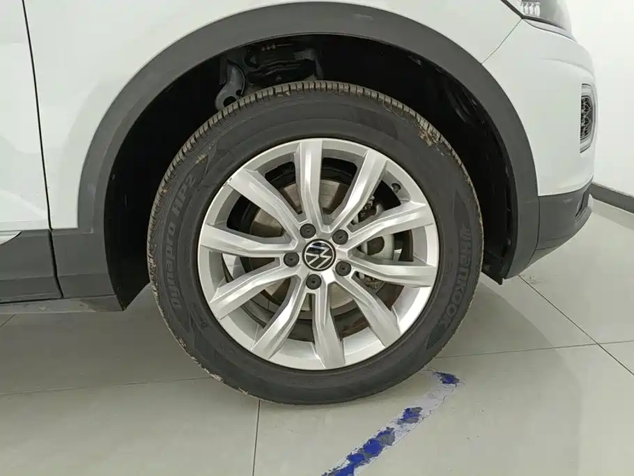 Volkswagen T-Roc 2023