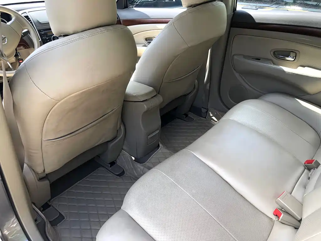 Nissan Sylphy 2011 — фото 10