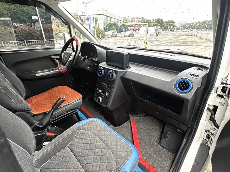 Foton Zhilan Genie E7 2023 — фото 16
