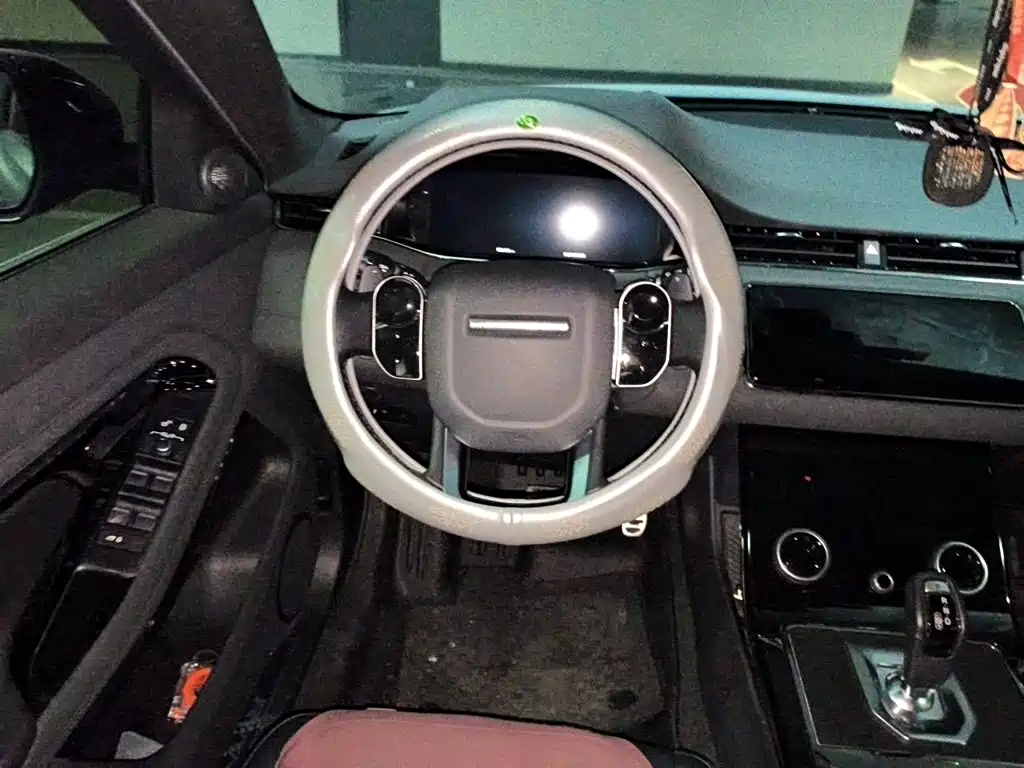 Land Rover Range Rover Evoque 2020 — фото 11