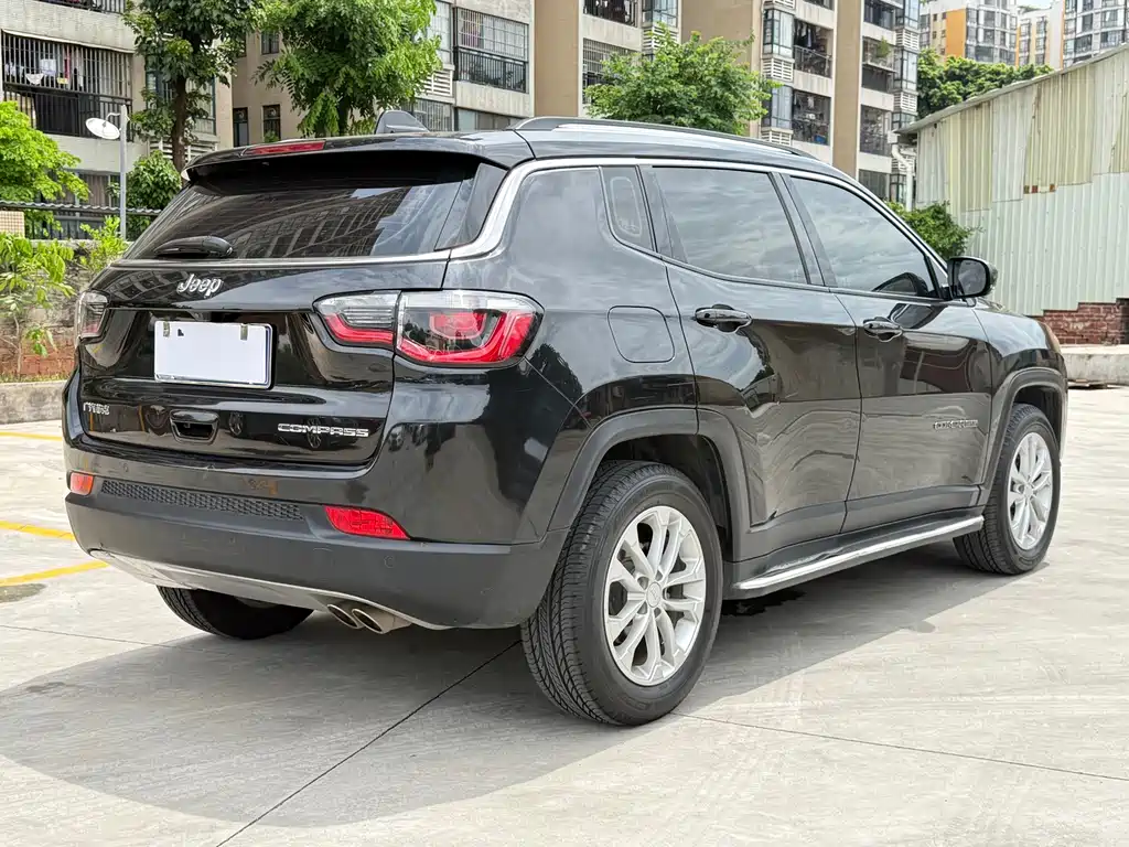 Jeep Compass 2021 — фото 9