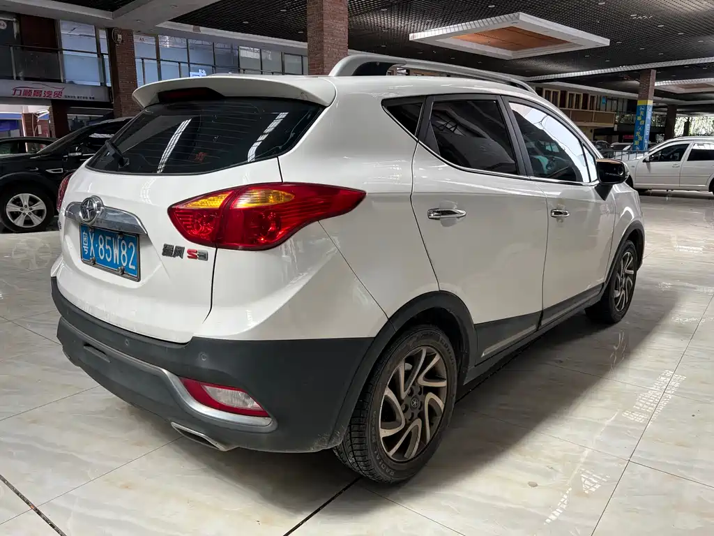 JAC Refine S3 2016