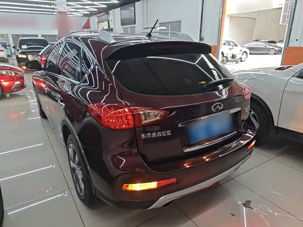 Infiniti QX50 2017 — фото 23