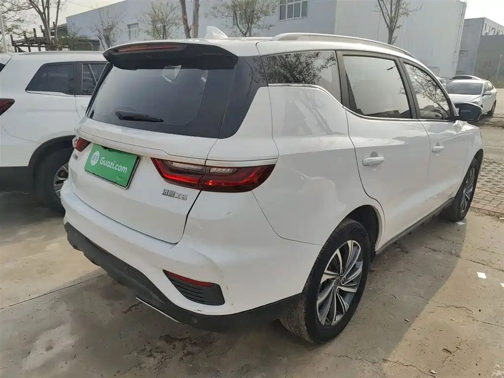 Geely Vision X6 2020 — фото 7