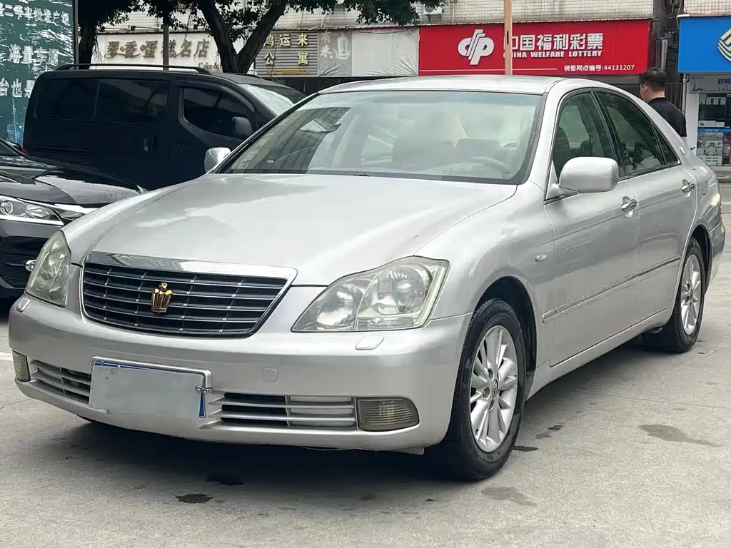 Toyota Crown 2006 — фото 1