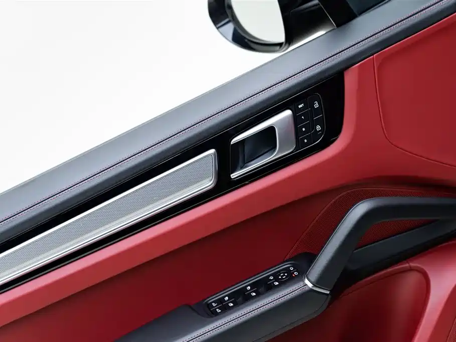 Porsche Cayenne 2022 — фото 17