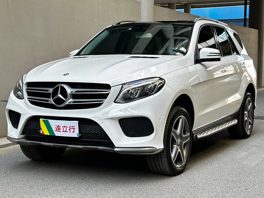 Mercedes-Benz GLE 2016 — фото 1