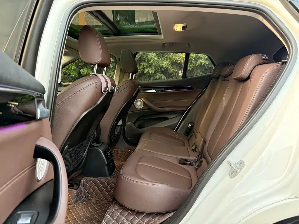 BMW X2 2023 — фото 15