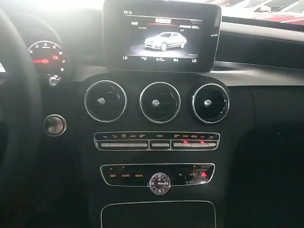 Mercedes-Benz C-Class 2017 — фото 13