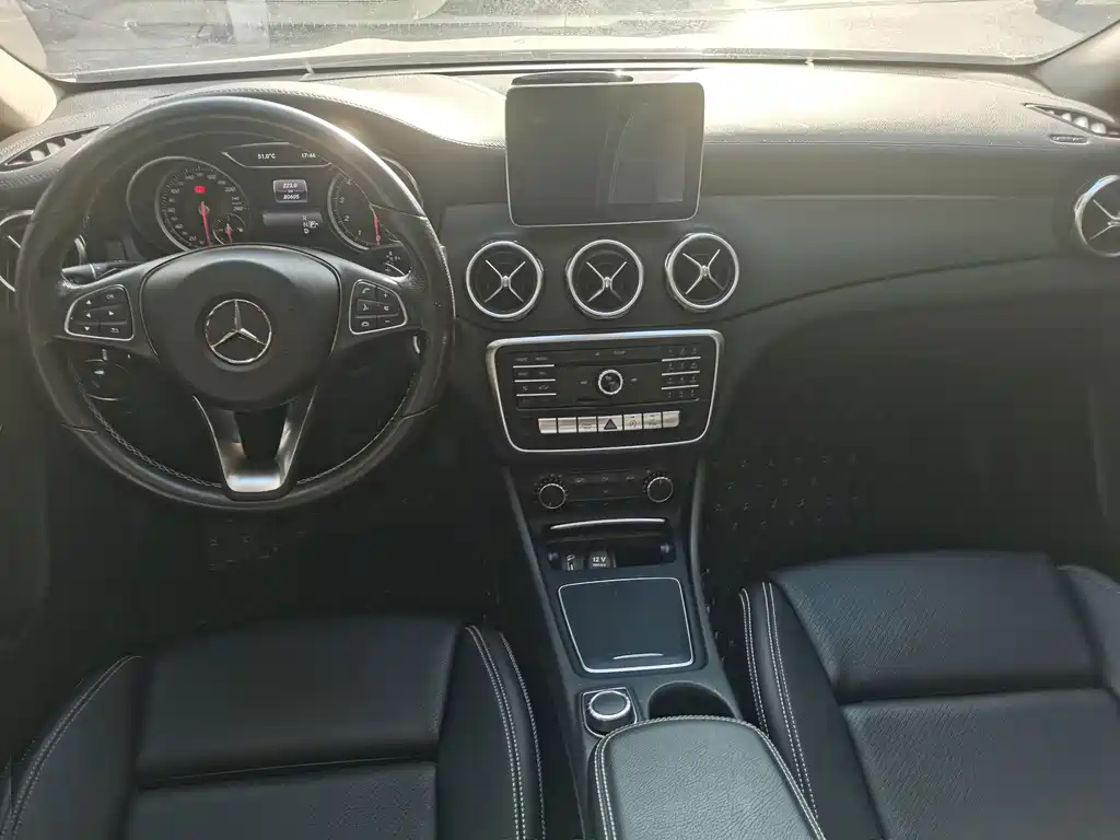 Mercedes-Benz GLA 2017 — фото 7