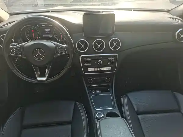 Mercedes-Benz GLA 2017