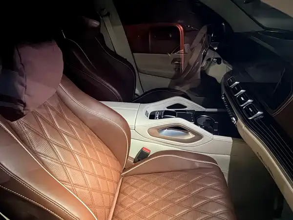 Mercedes-Benz Maybach GLS 2025