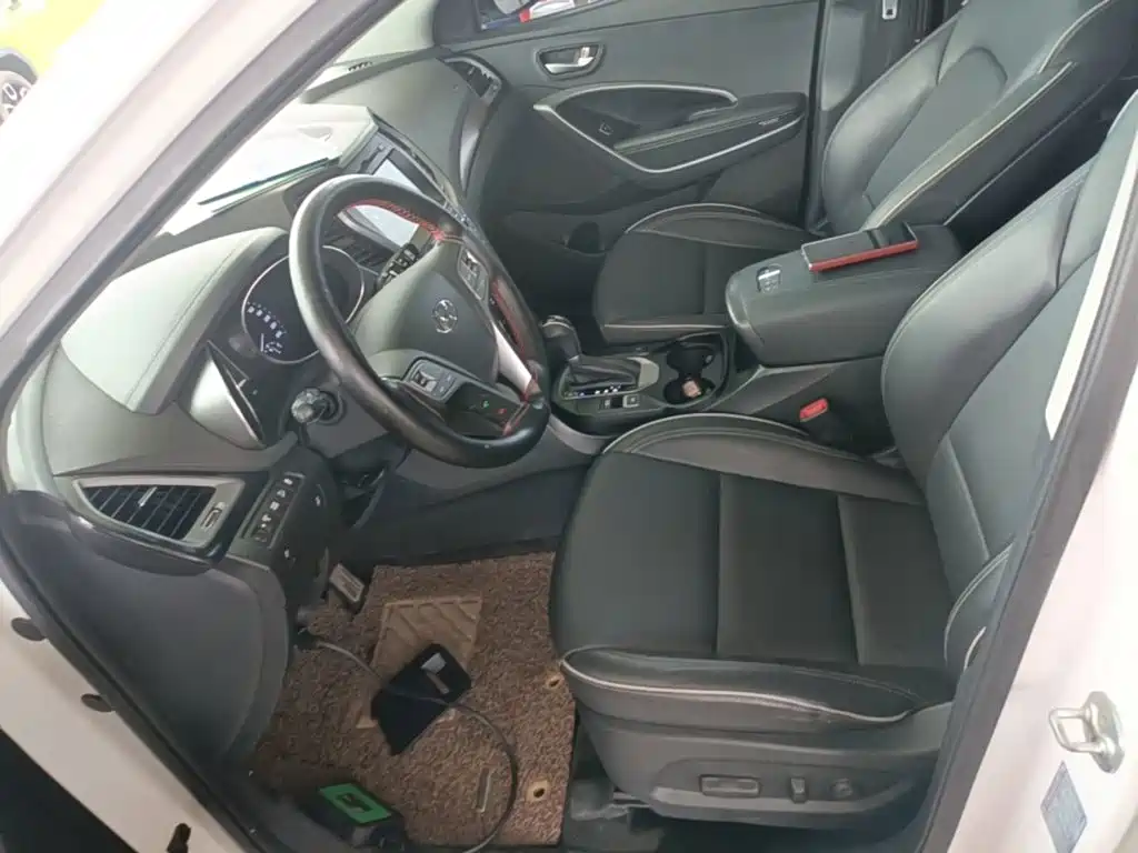 Hyundai Santa Fe 2016 — фото 15