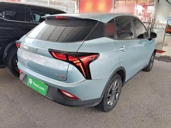 Neta V 2022