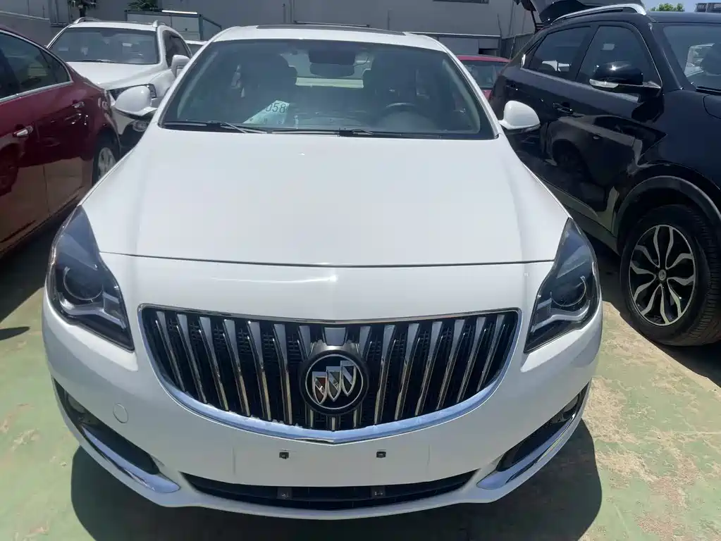 Buick Regal 2015 — фото 1