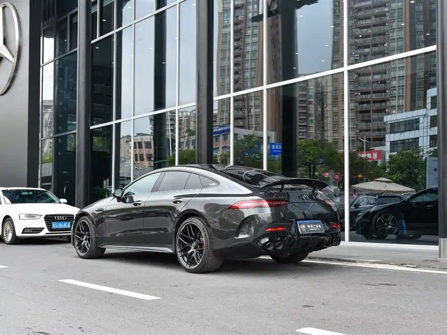 Mercedes-Benz AMG GT 2025