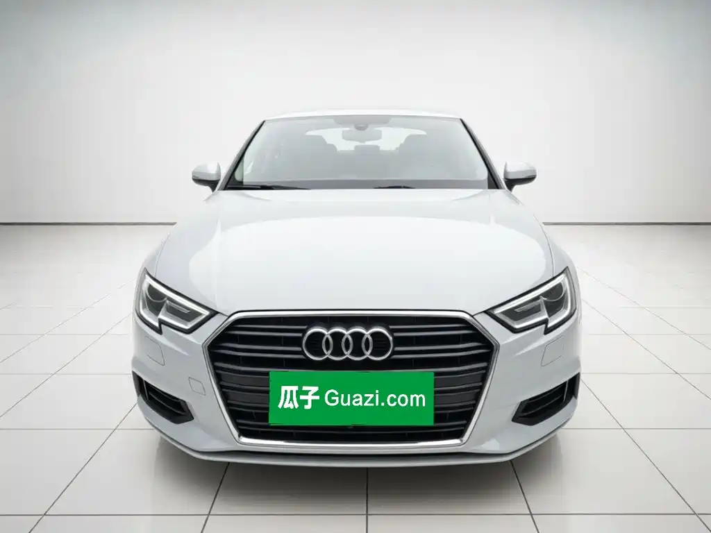 Audi A3 2017 — фото 2