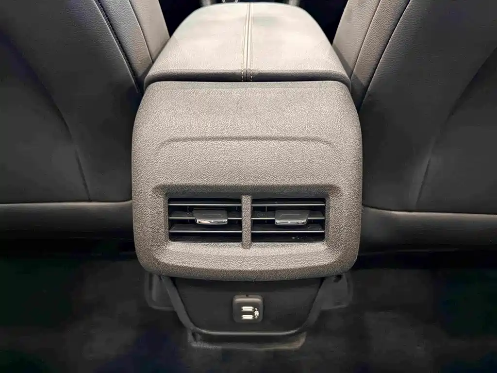 Chevrolet Equinox 2023 — фото 27