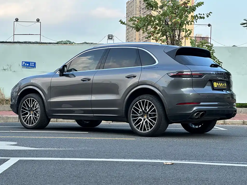 Porsche Cayenne 2020 — фото 4