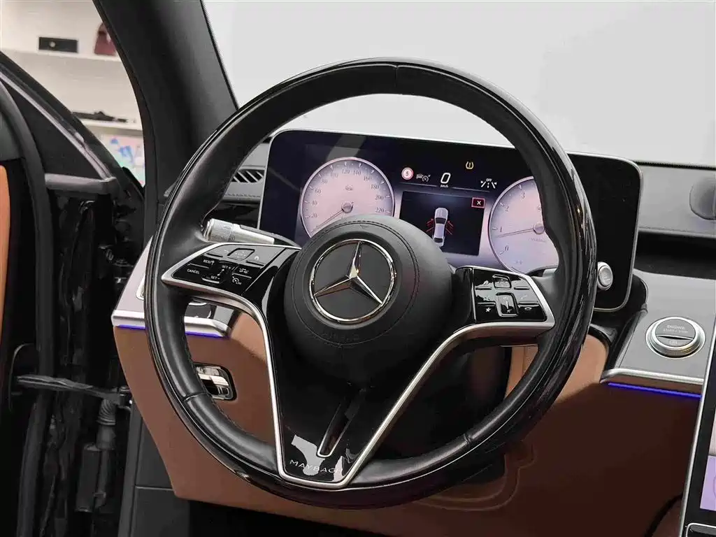Mercedes-Benz Maybach S-Class 2022 — фото 16