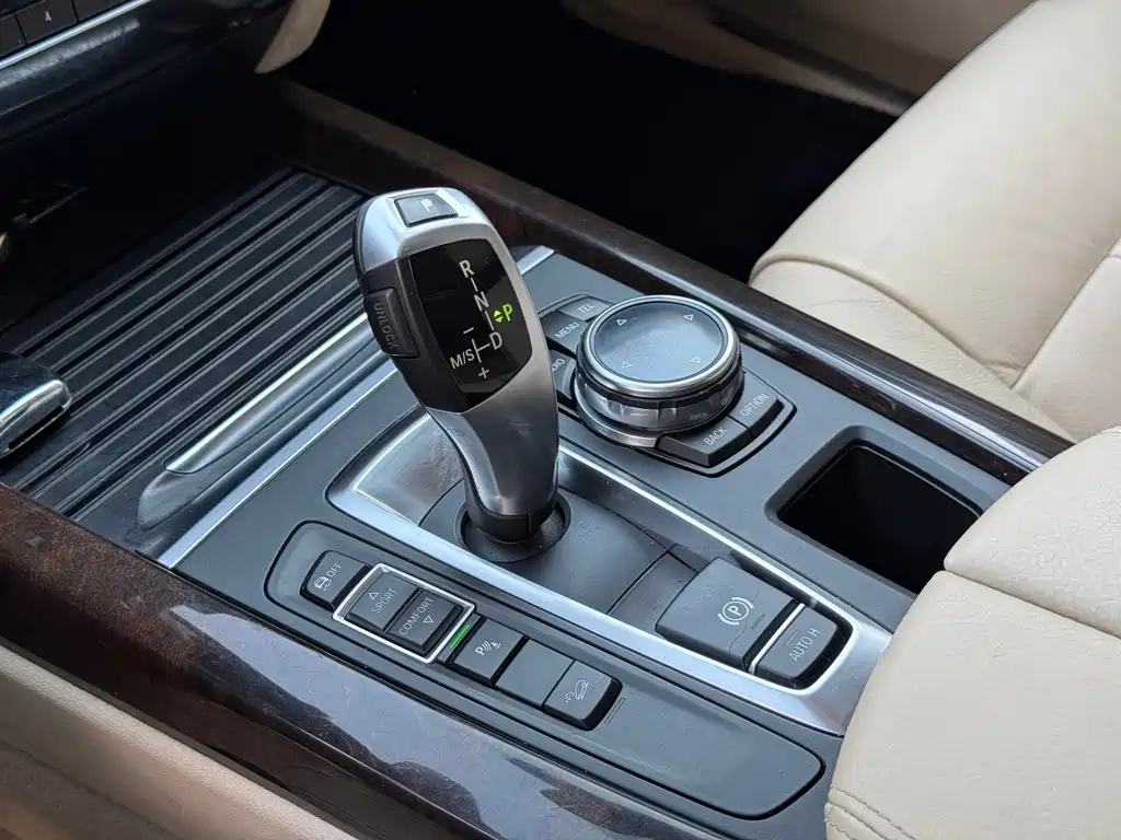 BMW X5 2015 — фото 13