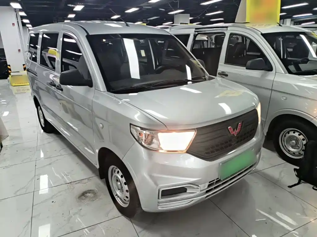 Wuling Hongguang V 2021 — фото 4