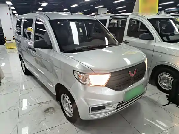 Wuling Hongguang V 2021