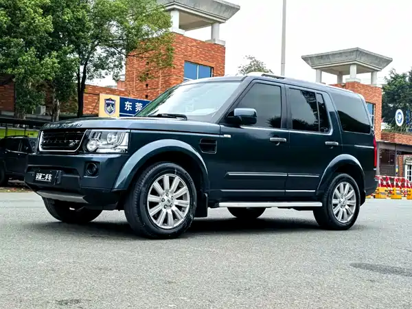 Land Rover Discovery 2013