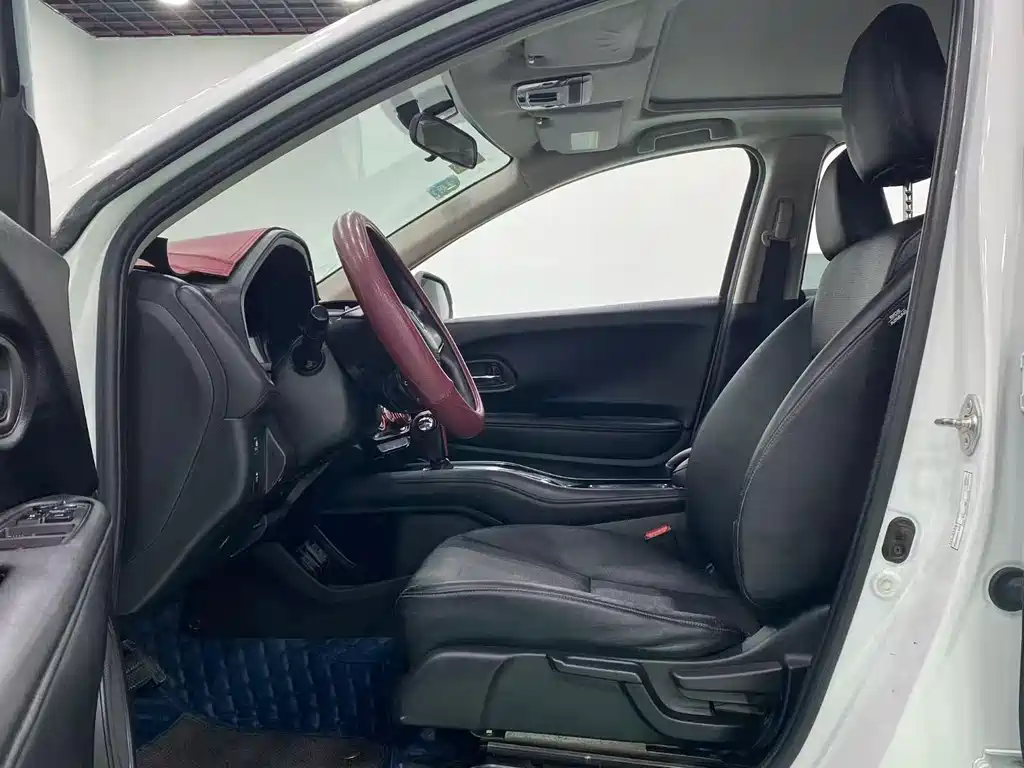 Honda Vezel 2016