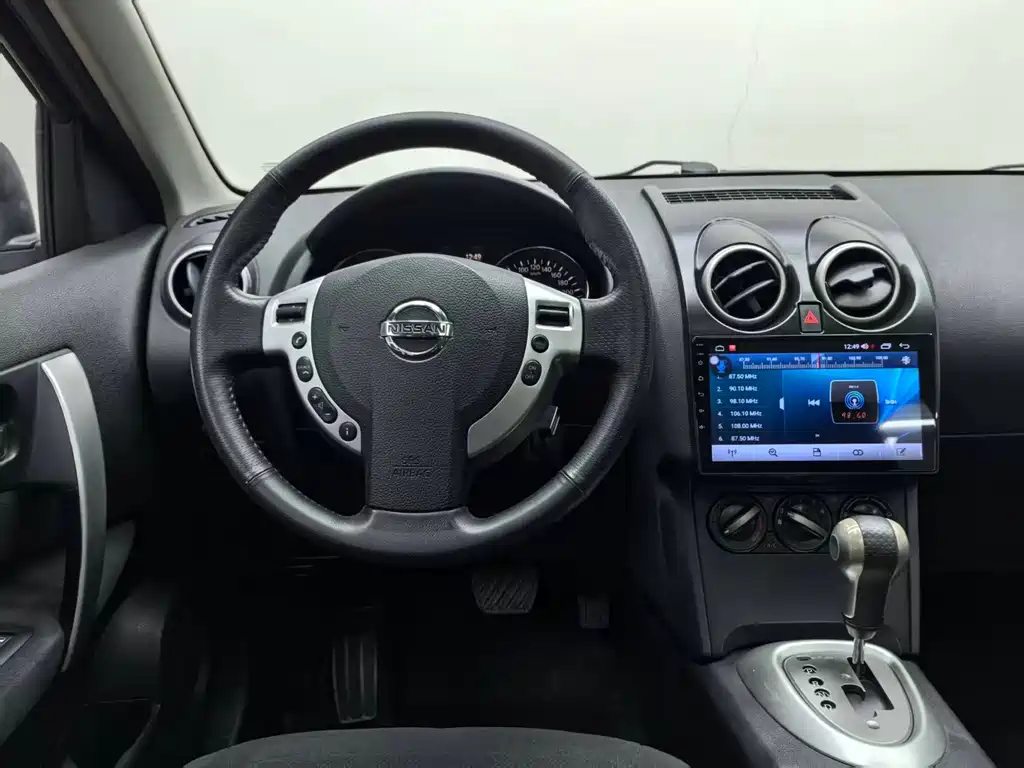 Nissan Qashqai 2015 — фото 8