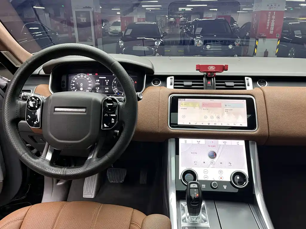 Land Rover Sport 2019 — фото 19