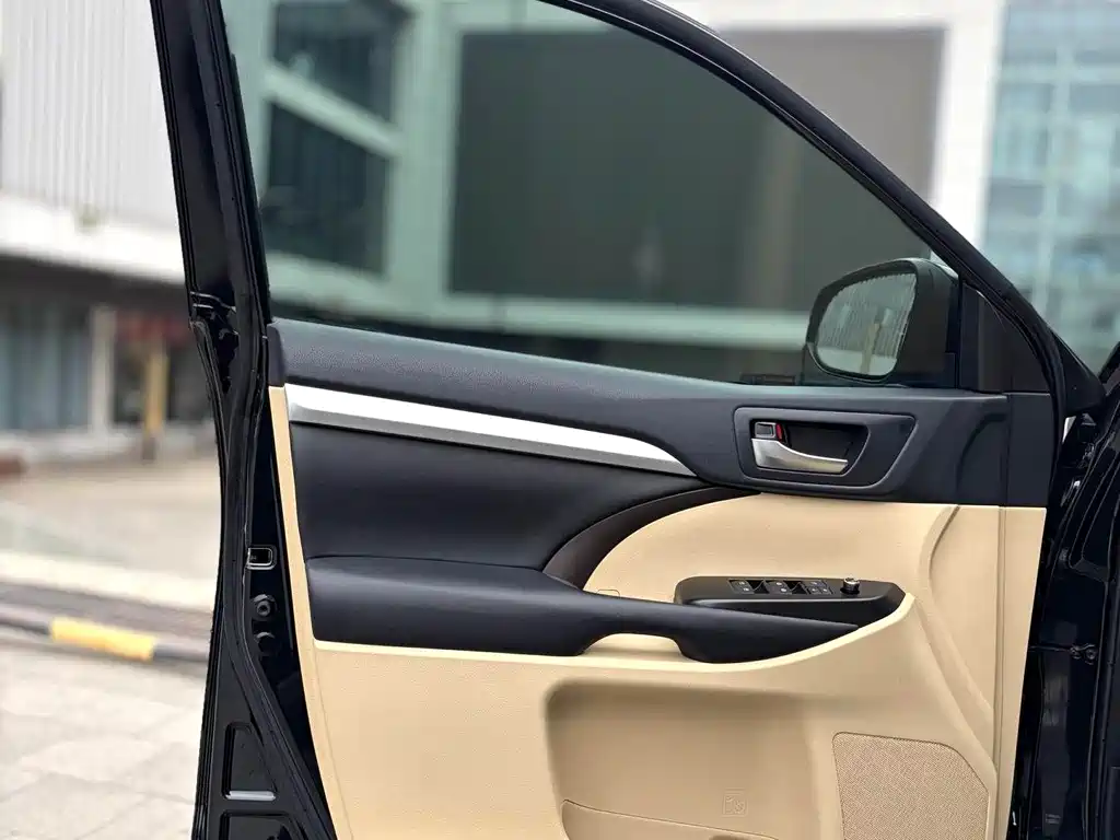 Toyota Highlander 2019