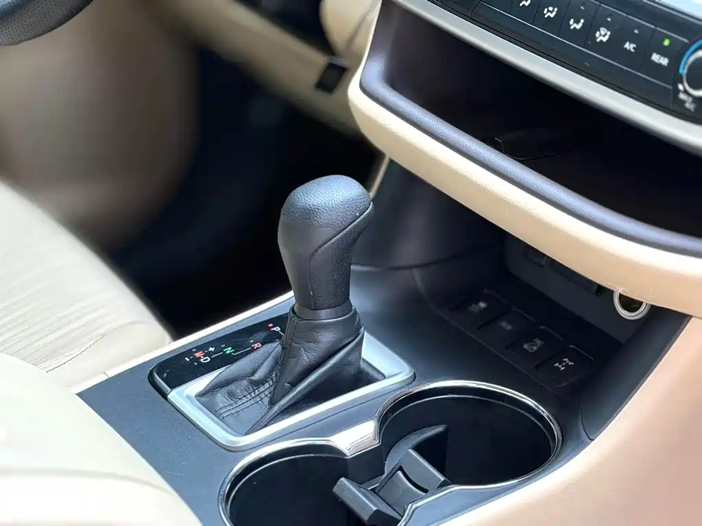 Toyota Highlander 2019 — фото 11