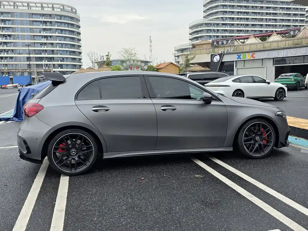 Mercedes-Benz A-Class AMG 2024 — фото 4