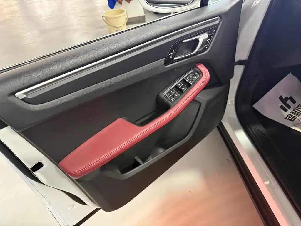 Porsche Macan 2022