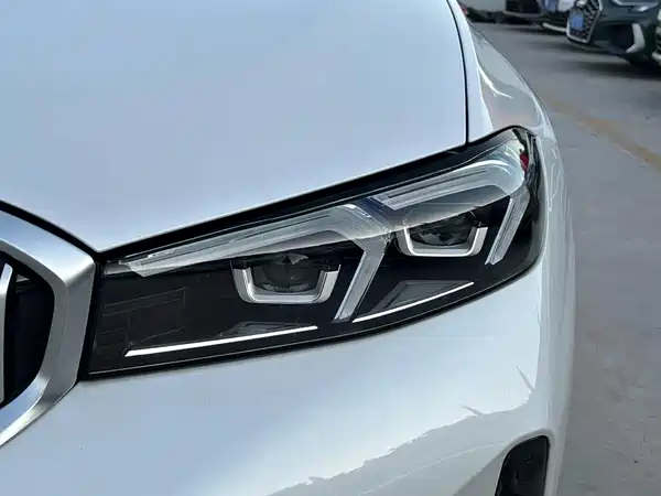 BMW 3 Series 2023