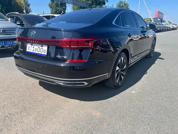 Volkswagen Passat 2024